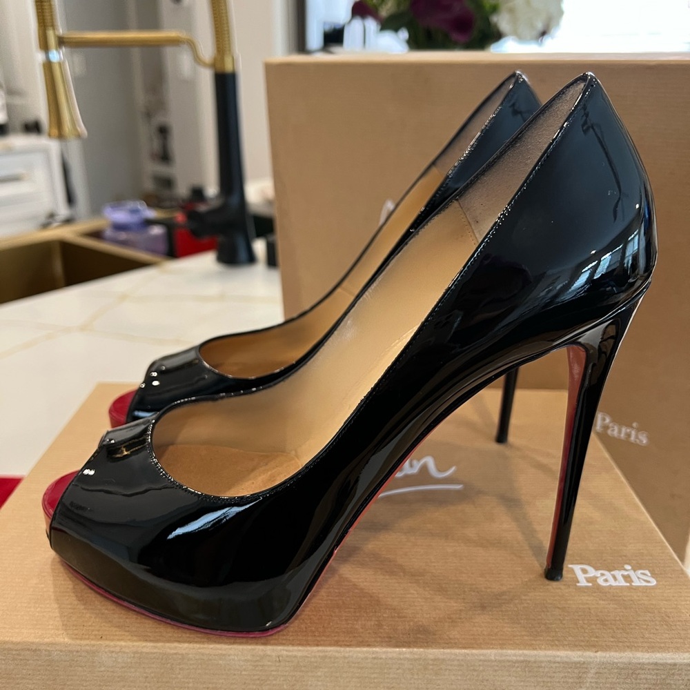 Privé Open Toe Pump Christian Louboutin